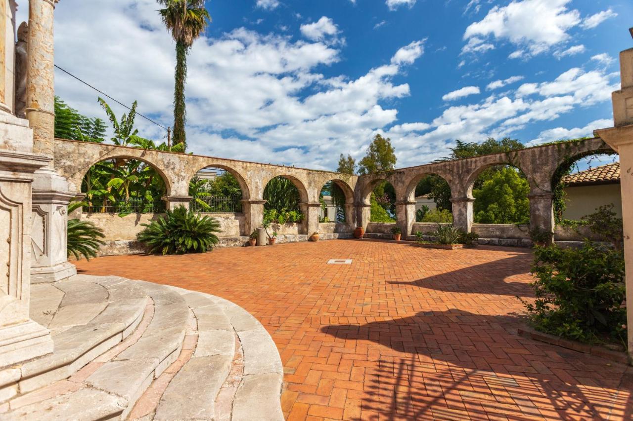 Beautiful Apartment In The Centre Of Taormina Exteriör bild