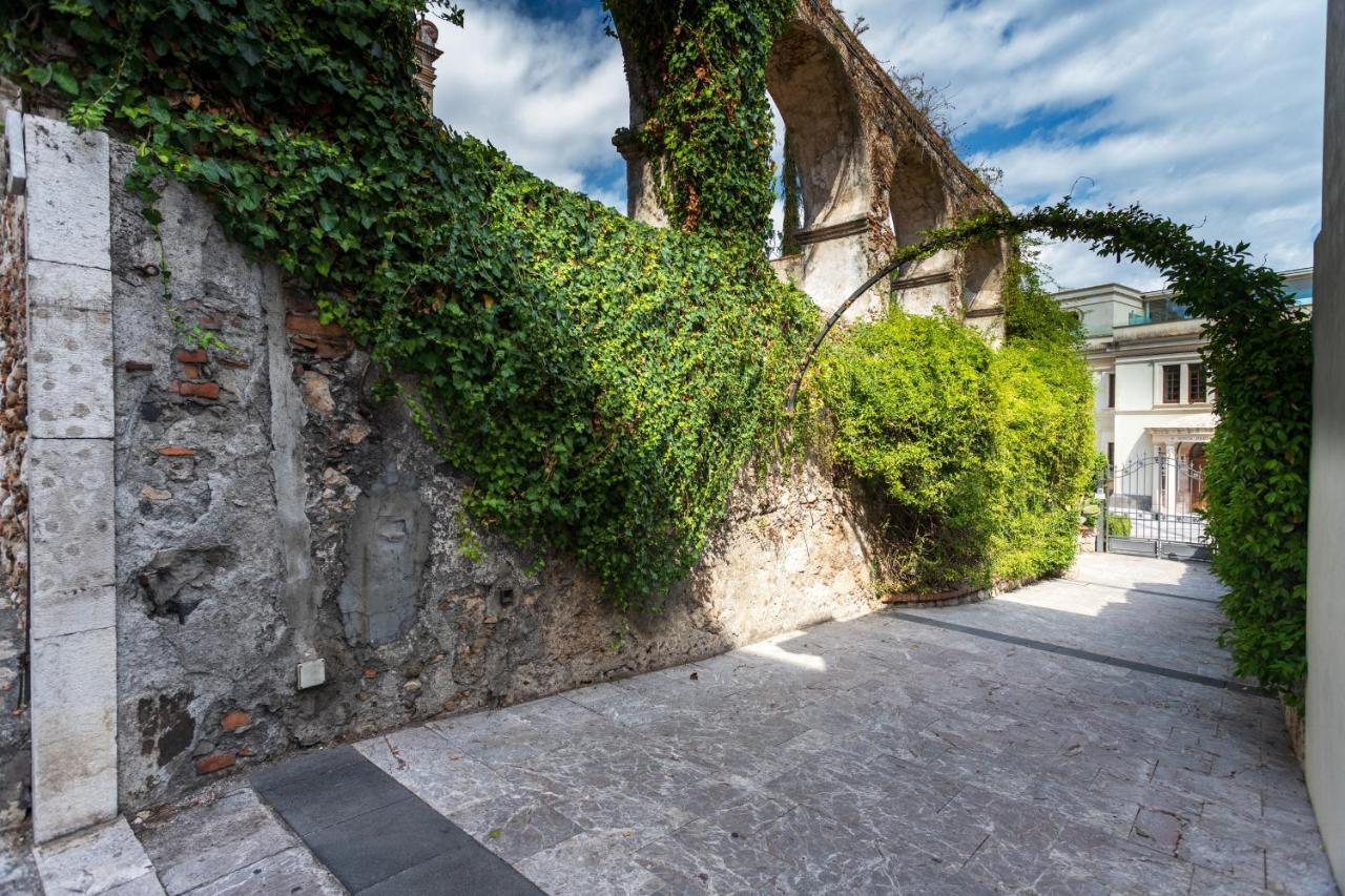Beautiful Apartment In The Centre Of Taormina Exteriör bild
